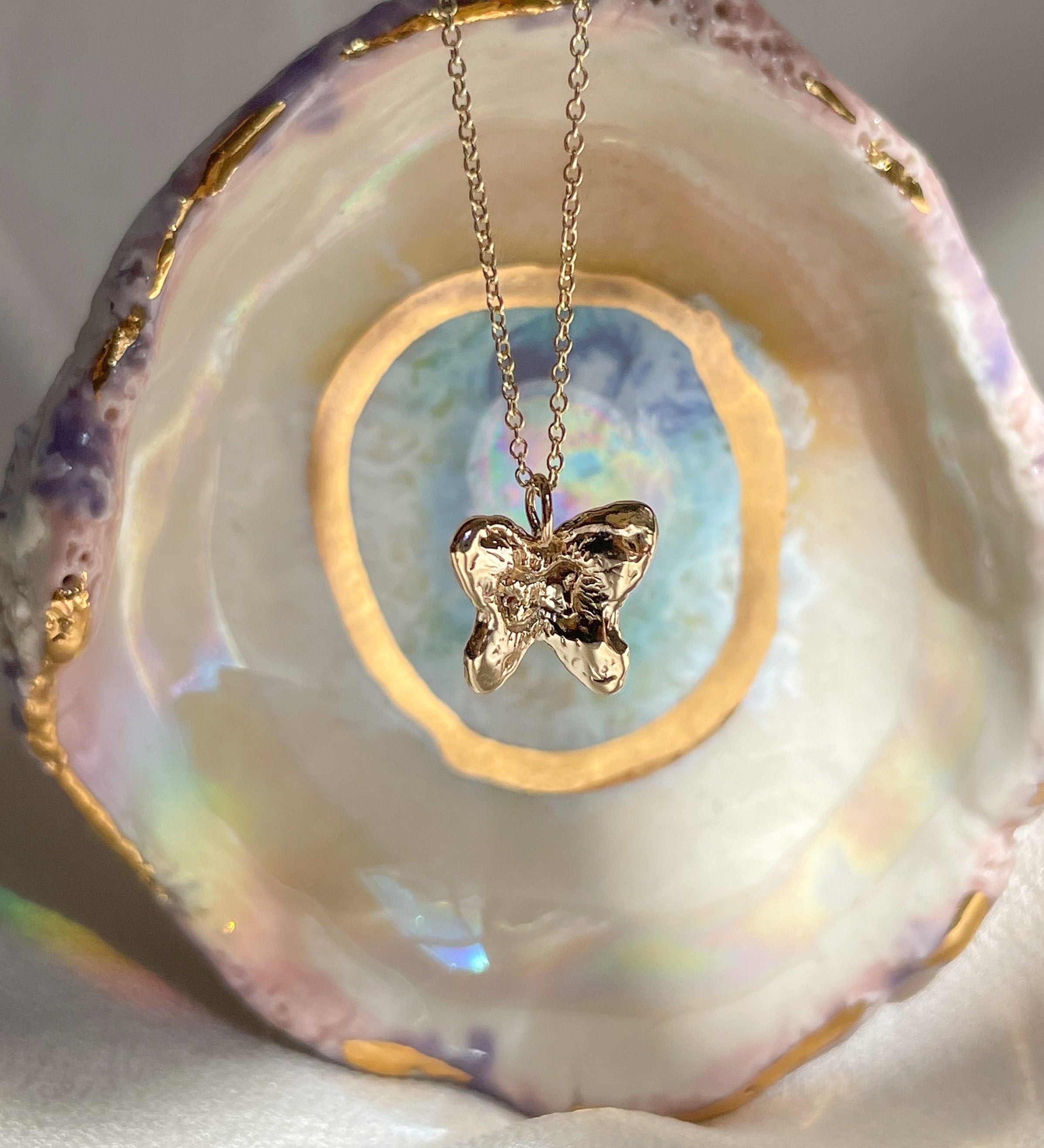 Papillon: Messenger of Angels