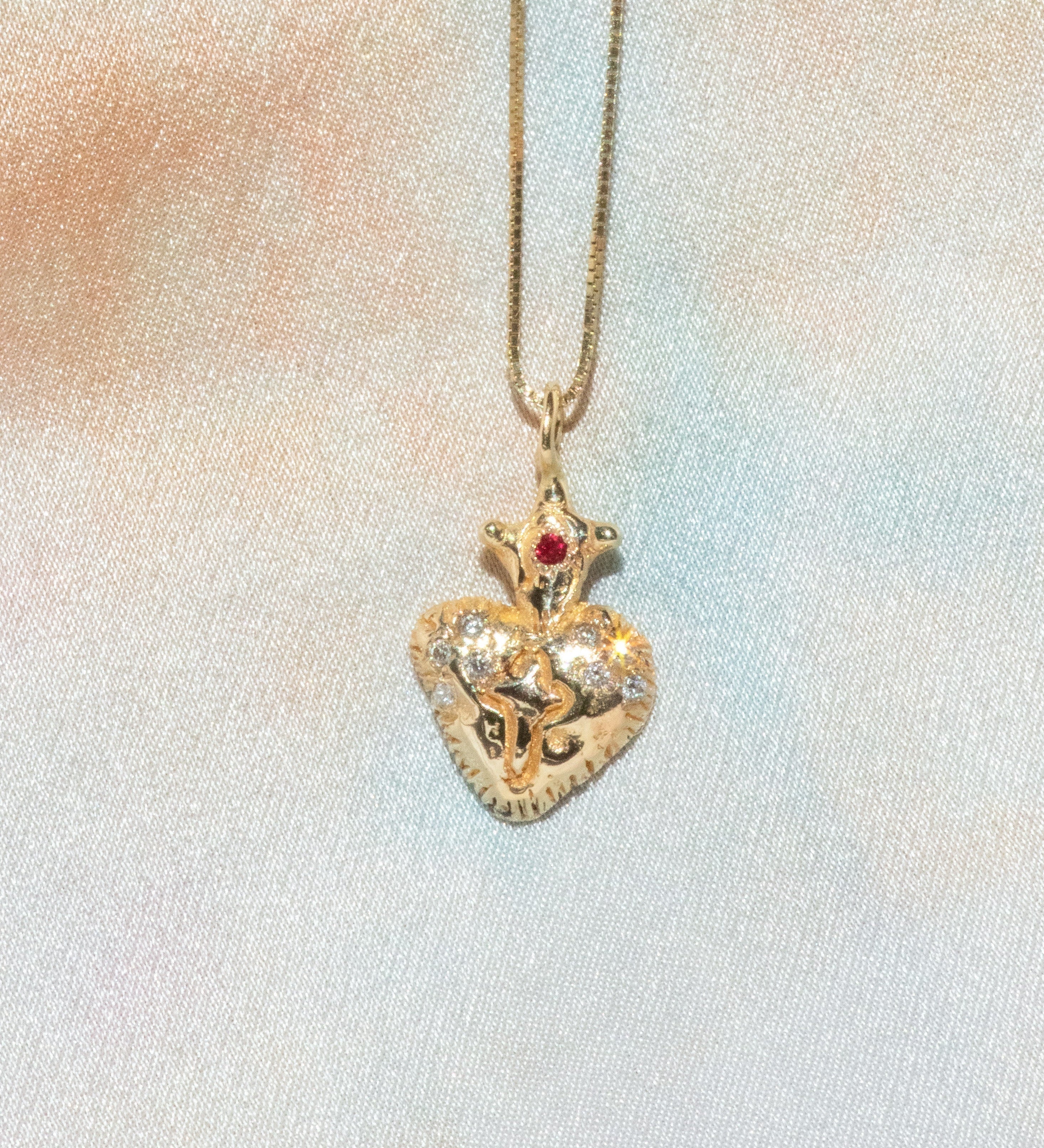 Embrace Divine Passion with the Sacré-Cœur Medallion