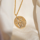 Medallion de la Sainte Mère