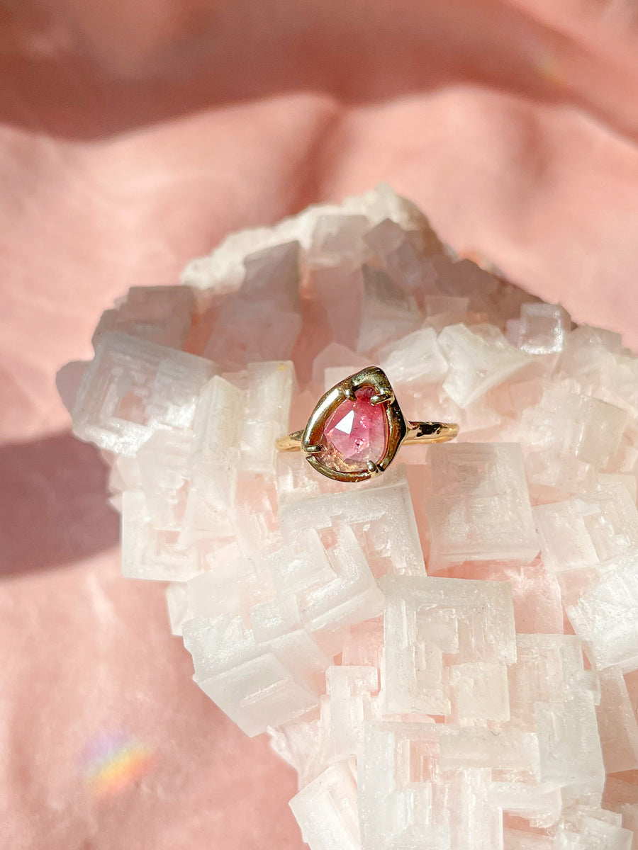 Magique Pink Tourmaline Ring